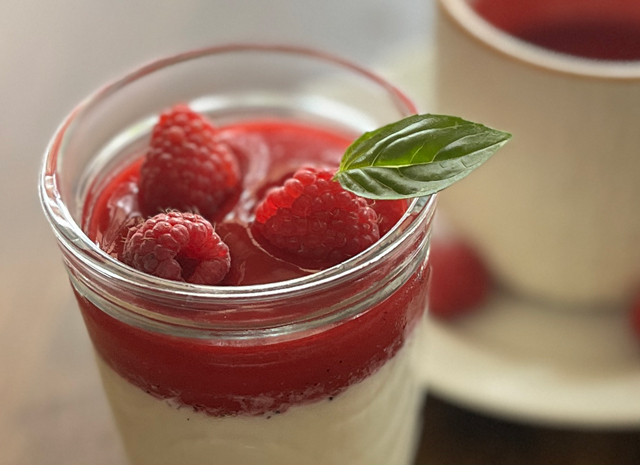 recette de Pannacotta coco framboise